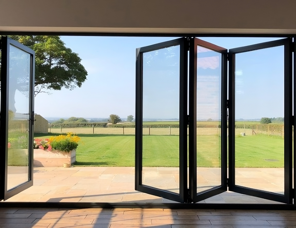 Aluminium foding door
