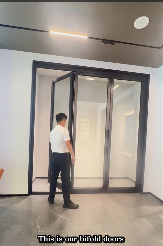 Folding door