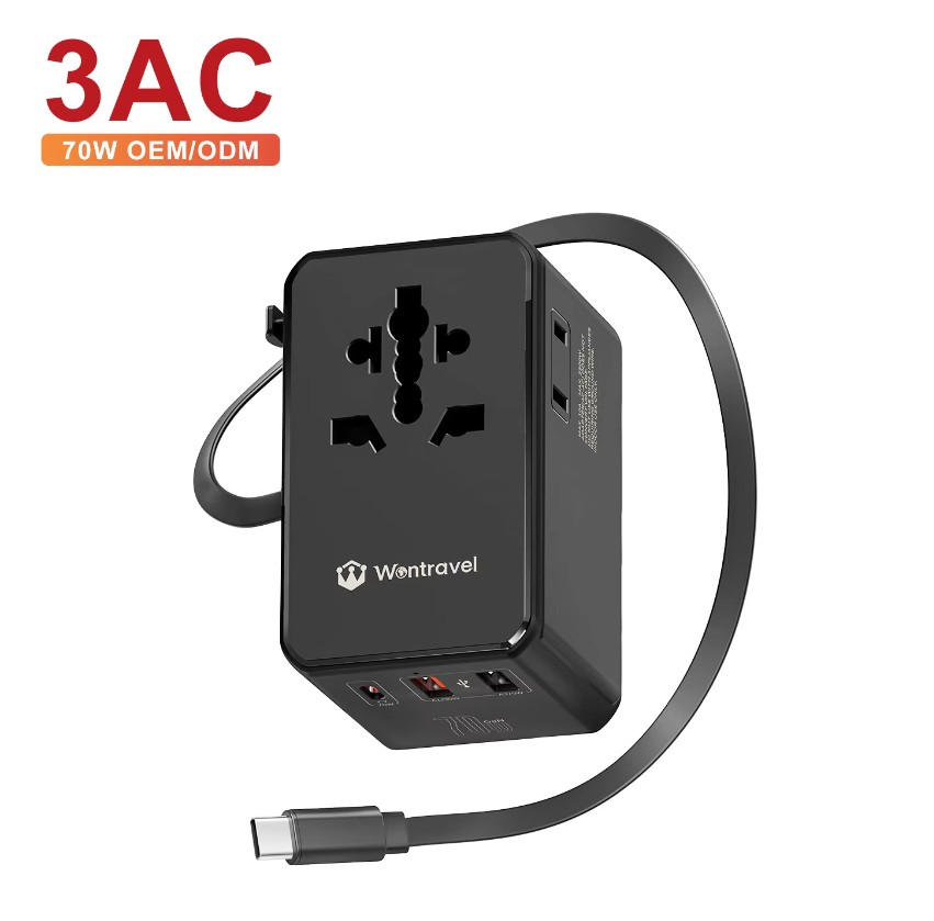 Ergonomi penggunaan adaptor perjalanan universal: pegangan, berat, dan portabilitas.