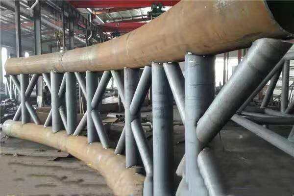 ابتكارات في تصميم وبناء الصلب.