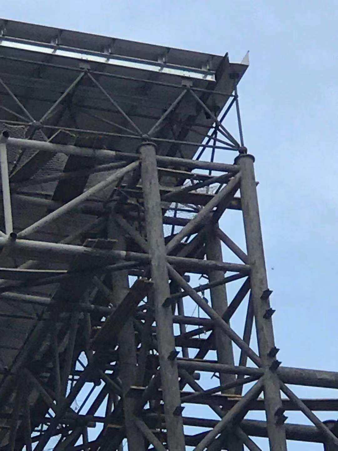 സങ്കീർണ്ണമായ സ്റ്റീൽ ഘടനകൾ നിർമ്മിക്കുന്നതിന്റെ വെല്ലുവിളികൾ മേസ്തൃത്വം