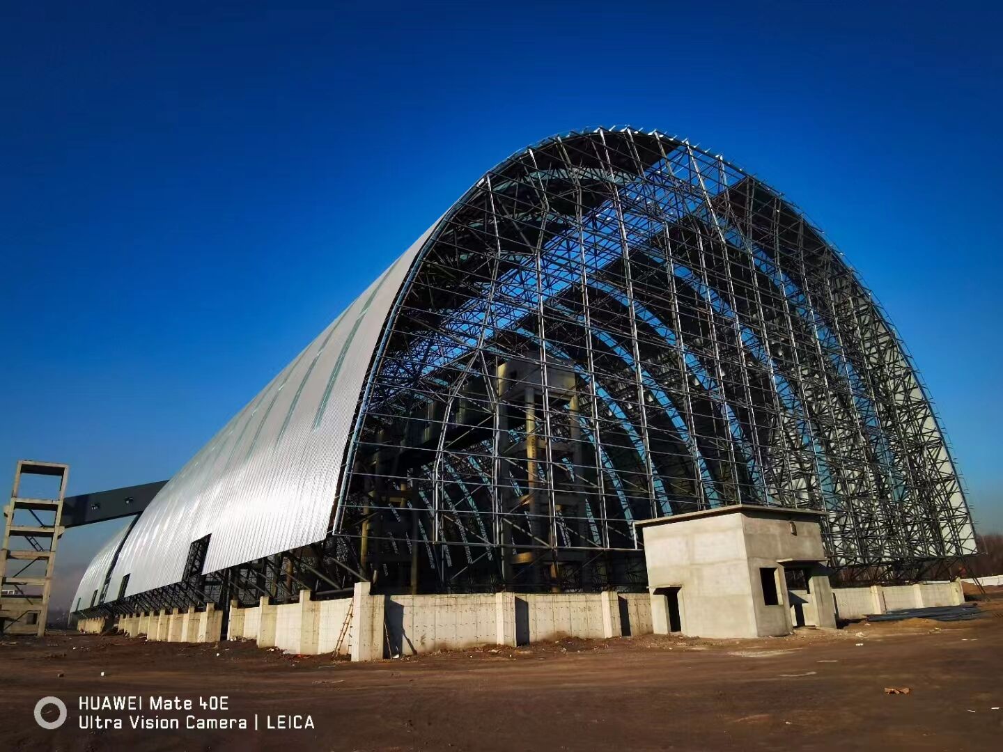 Pas jou stoorbehoeftes aan met aangepaste metaalshedde.