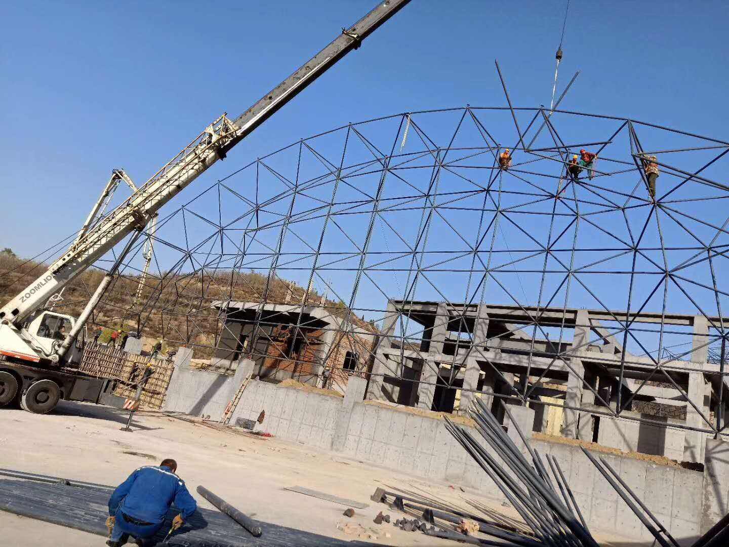 Benefits of Opting for a Durable Metal Frame for Your Carpor