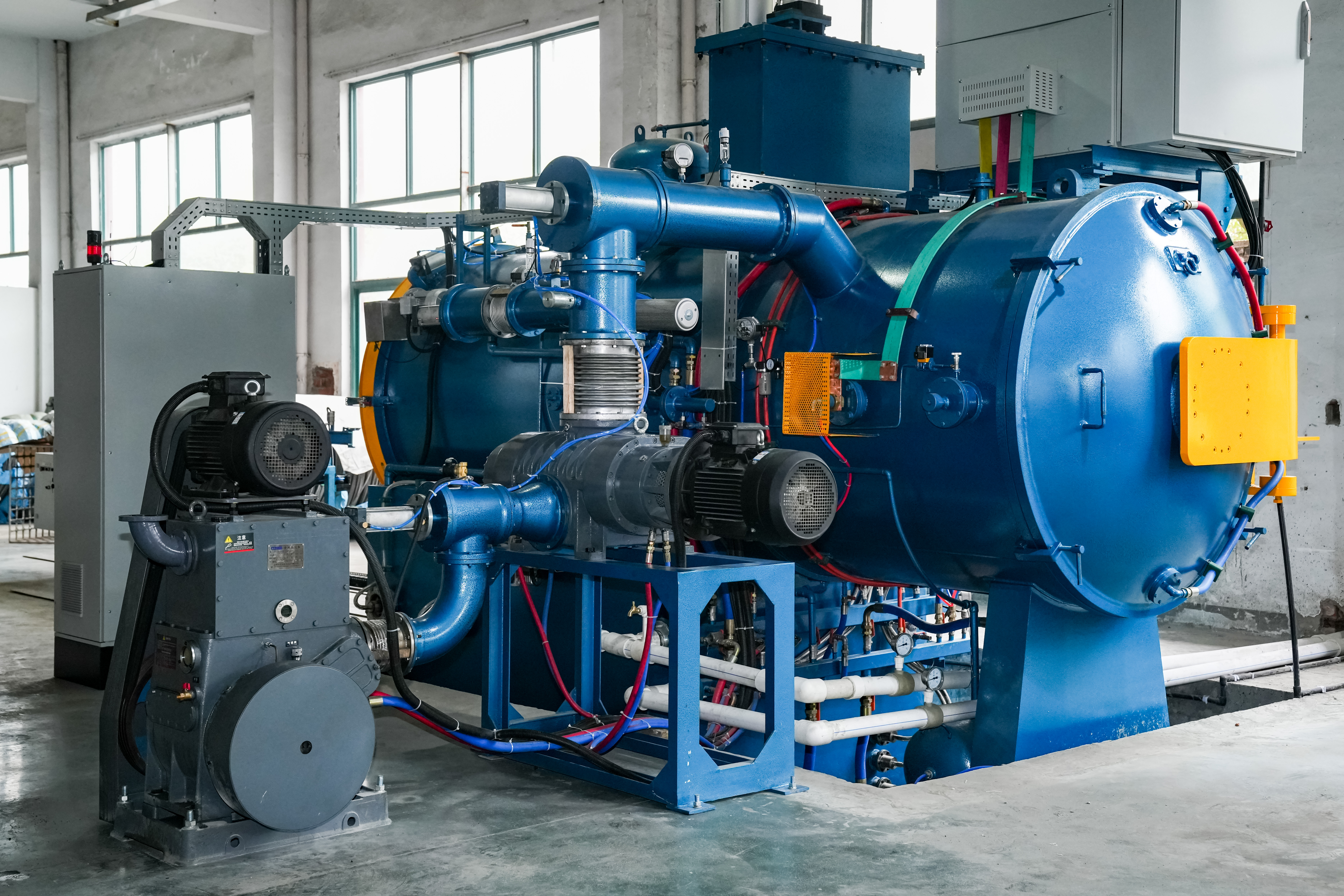 How Does a Vacuum Heat Treatment Furnace Improve Mechanical Properties of Alloys?