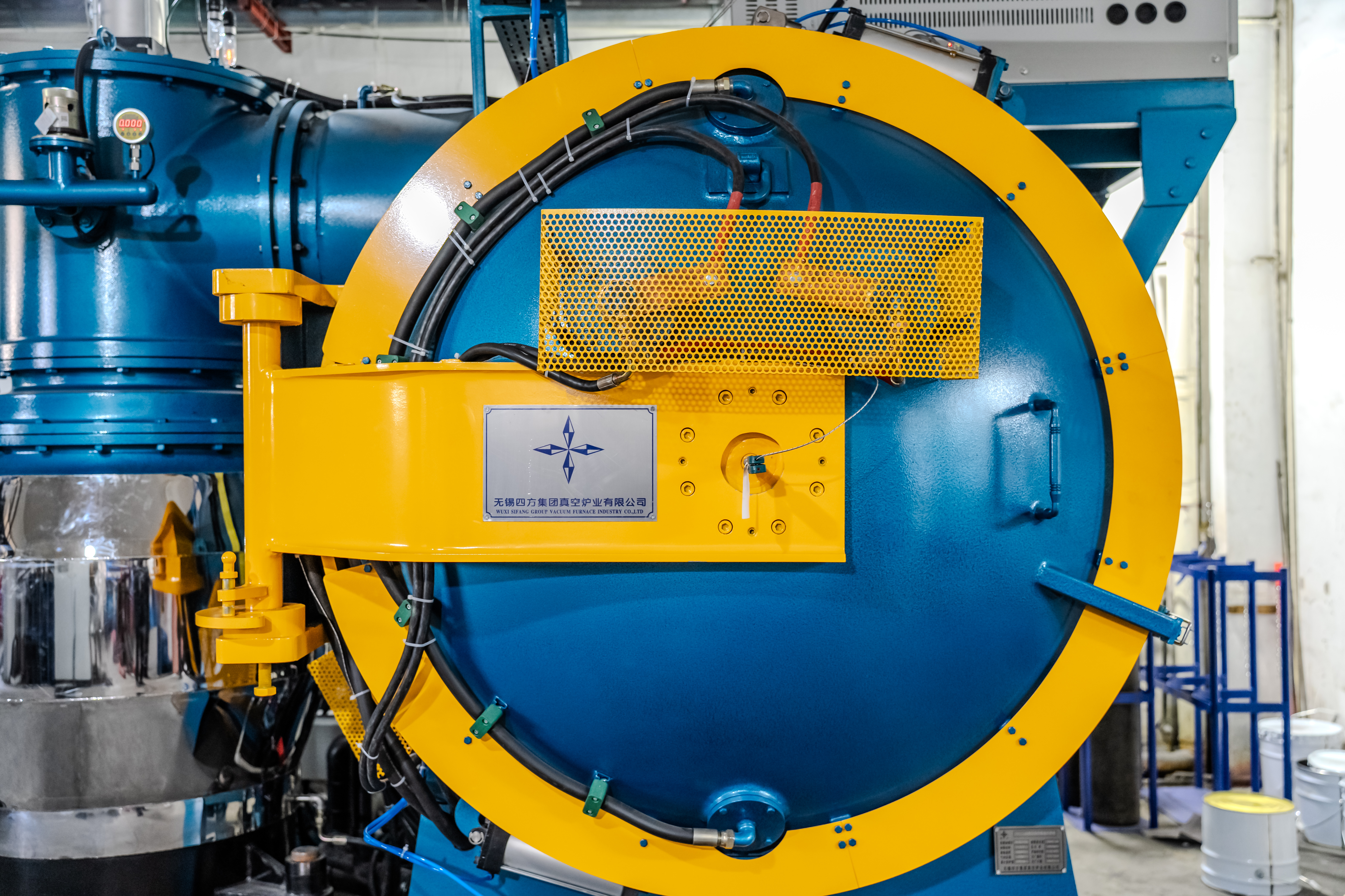 Why Is a Vacuum Brazing Furnace Critical for High-Precision Component Manufacturing?