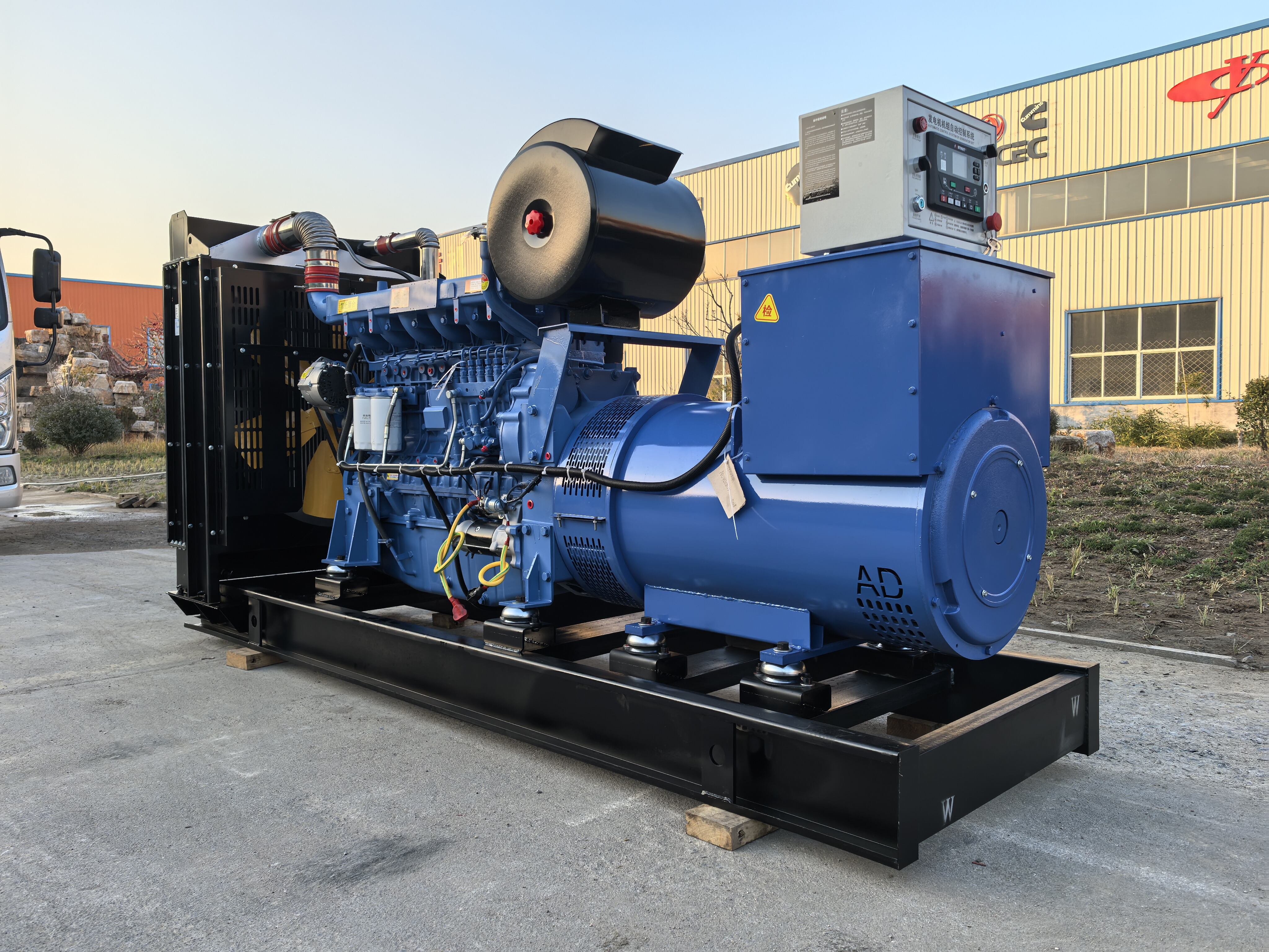 What are the key specifications to consider when buying a 3-phase generator?