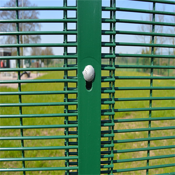 What makes 358 anti climb fence effective for high-security areas?
