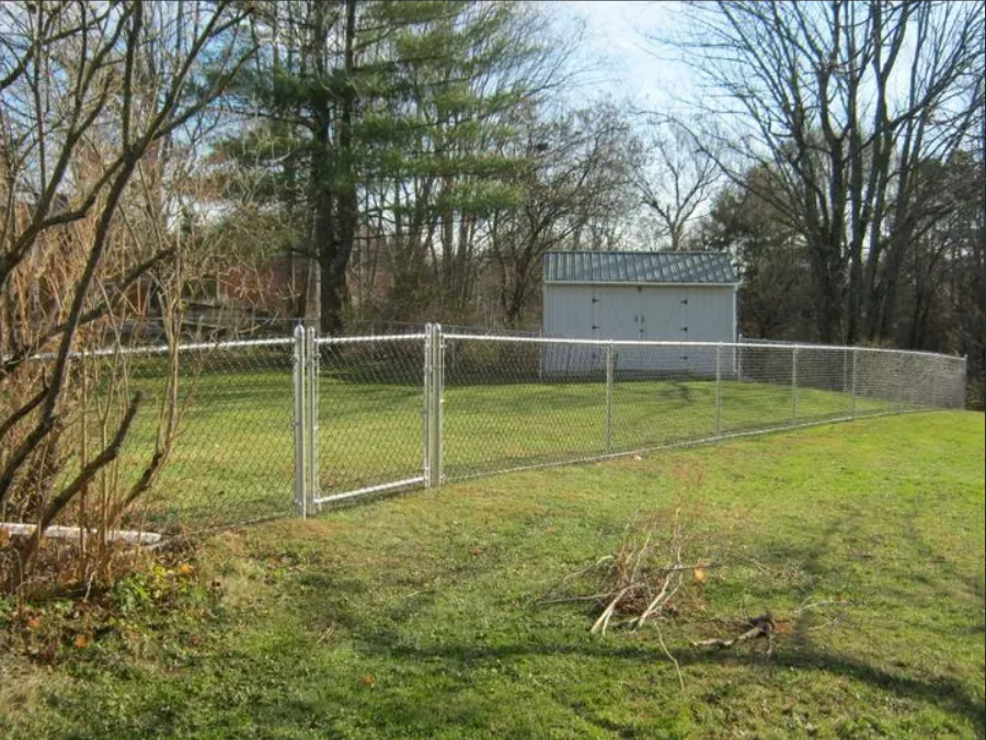 Top Reasons to Install a Chain Link Fence