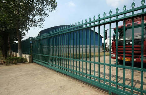 ¿Cuáles son los pasos de instalación de una valla de acero duradera?