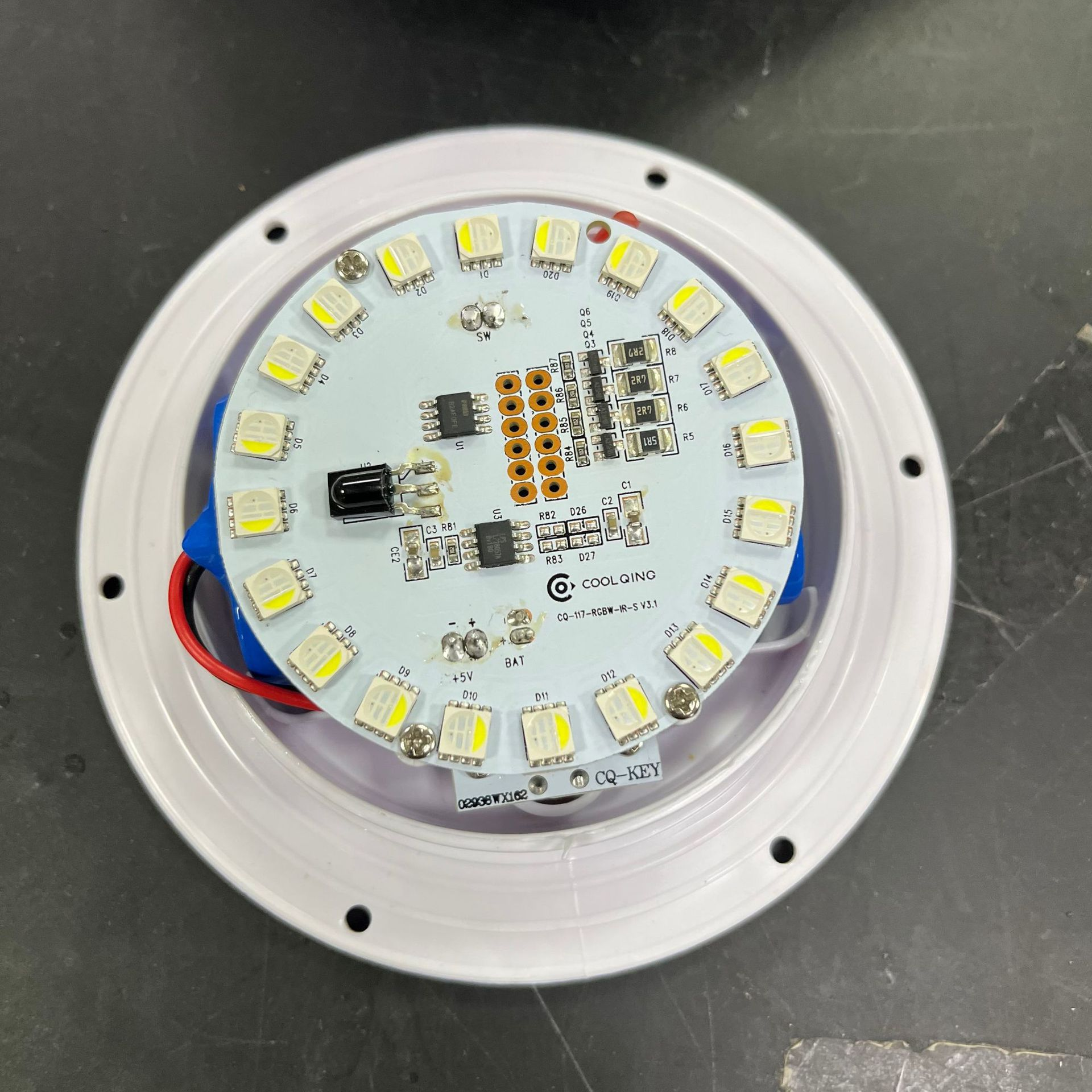 IR Remote RGB LED battery Light 5AA Battery & Plug-in Dual Mode Color Changing manufacture