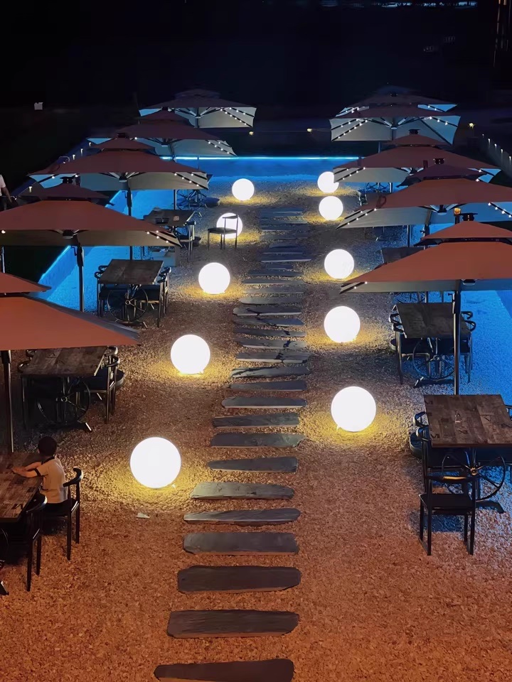 Elevate Outdoor Bars & Leisure Venues with Warm Ambient Glow