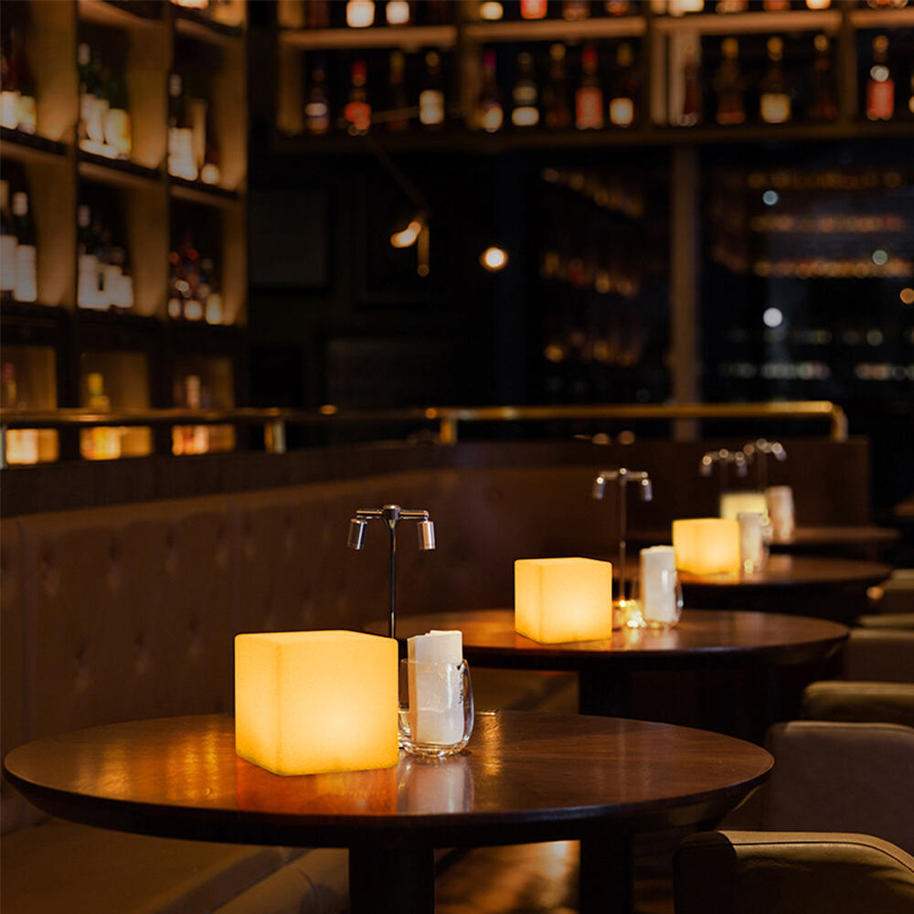 Custom RGB Cube Ball Cocktail Column Bar Furniture Rechargeable LED Light Lamp Remote Control IP65 for Hotels Christmas Parties