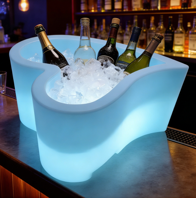 LED Illuminated Heart-Shaped Ice Bucket - 16 Color Changing Waterproof Ice Bucket for Party, Bar & Event
