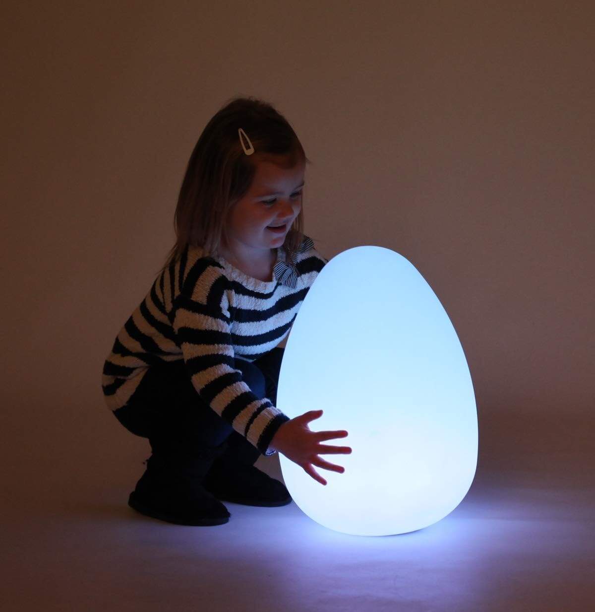  Rechargeable Egg Autistic light RGB IP65 with remote control supplier