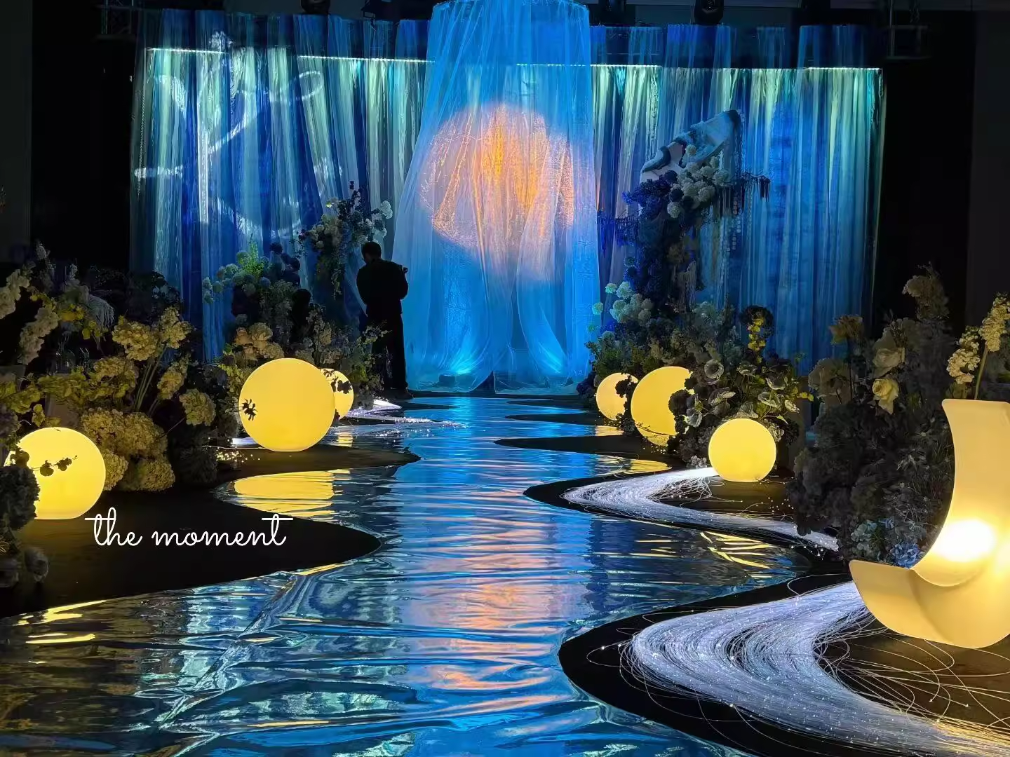 LED Glow Sphere Lights for Luxury Wedding & Event Decor