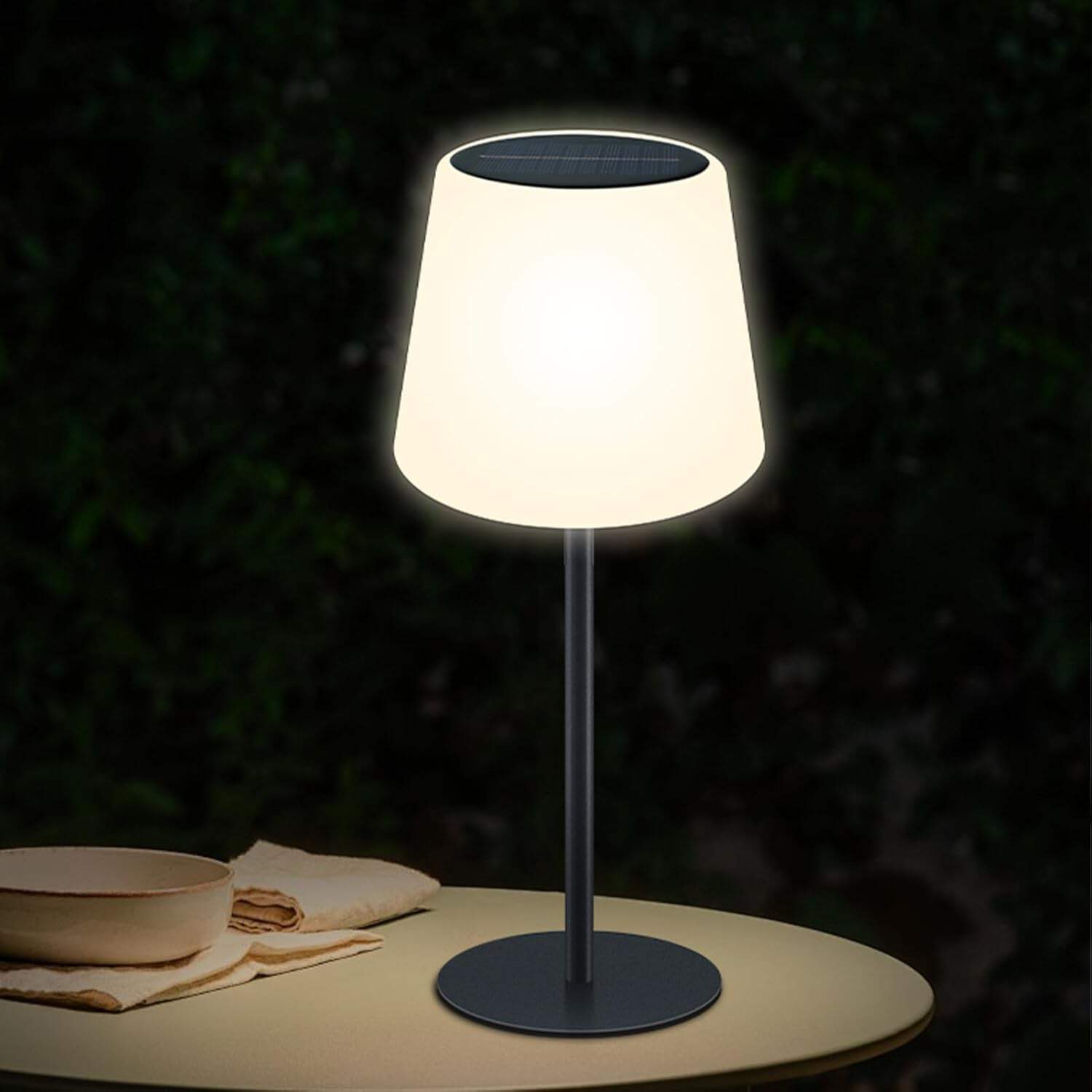 Outdoor waterproof adjustable height solar table lamp