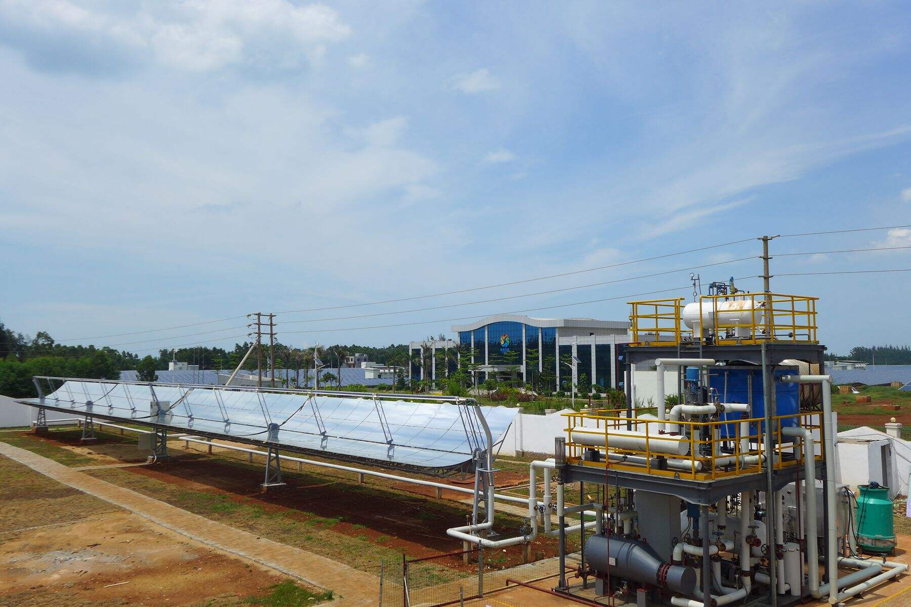 Parabolic trough systems use long, curved mirrors to concentrate sunlight onto a receiver tube running along their focal line. A heat transfer fluid6.jpg