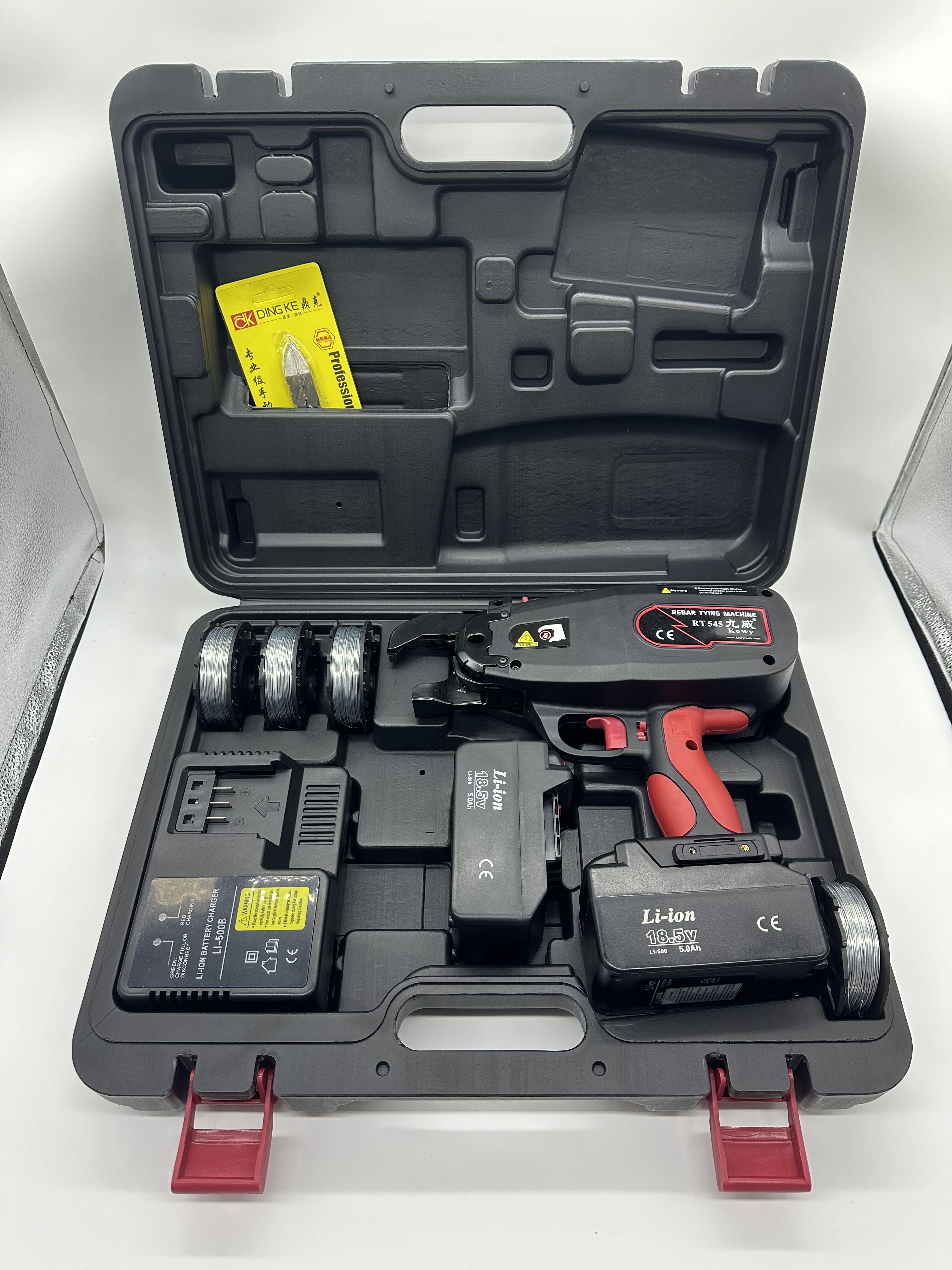 Versatile rebar tying gun for fast and convenient on-site use