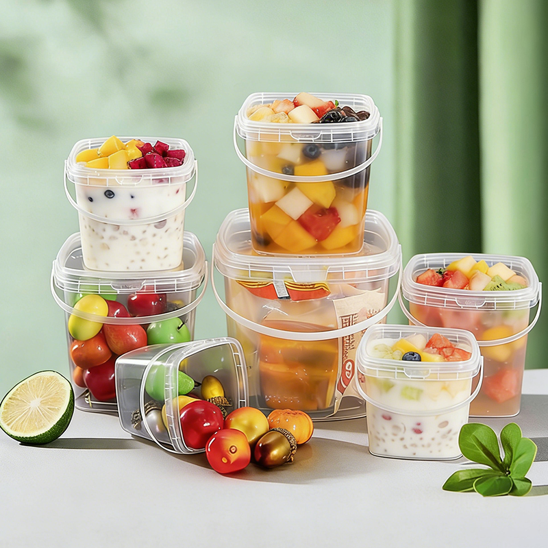 Easy-Open FDA-Compliant Plastic Takeaway Containers - Transparent Leakproof for Beverages & Snacks