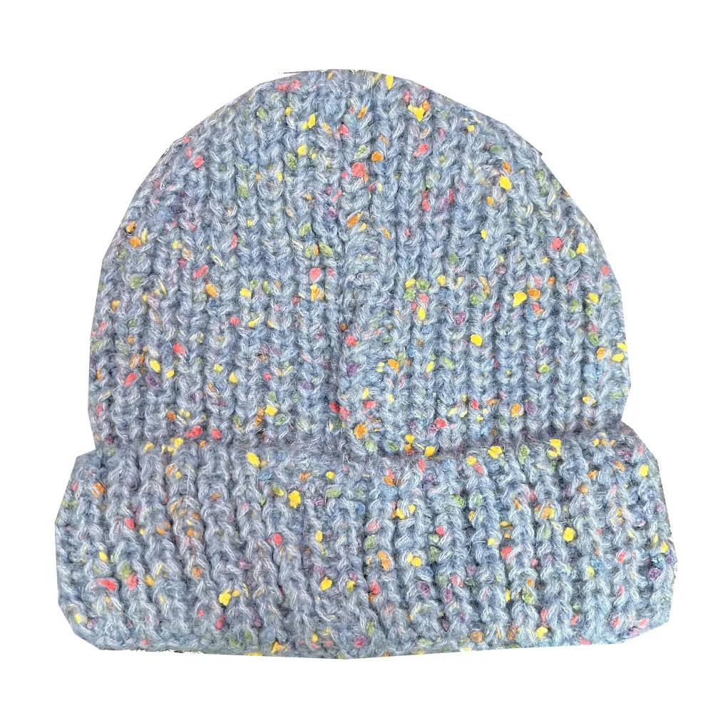 Wie verbessern Beanie-Fabriken die elastische Rückstellfähigkeit für den Langzeiteinsatz?