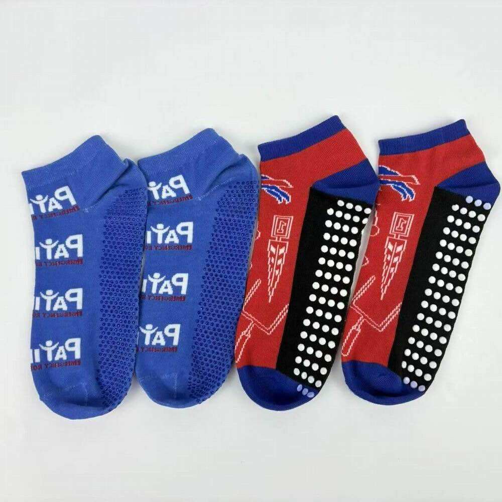 Custom Unisex Polyester Grip Sock for Normal Use