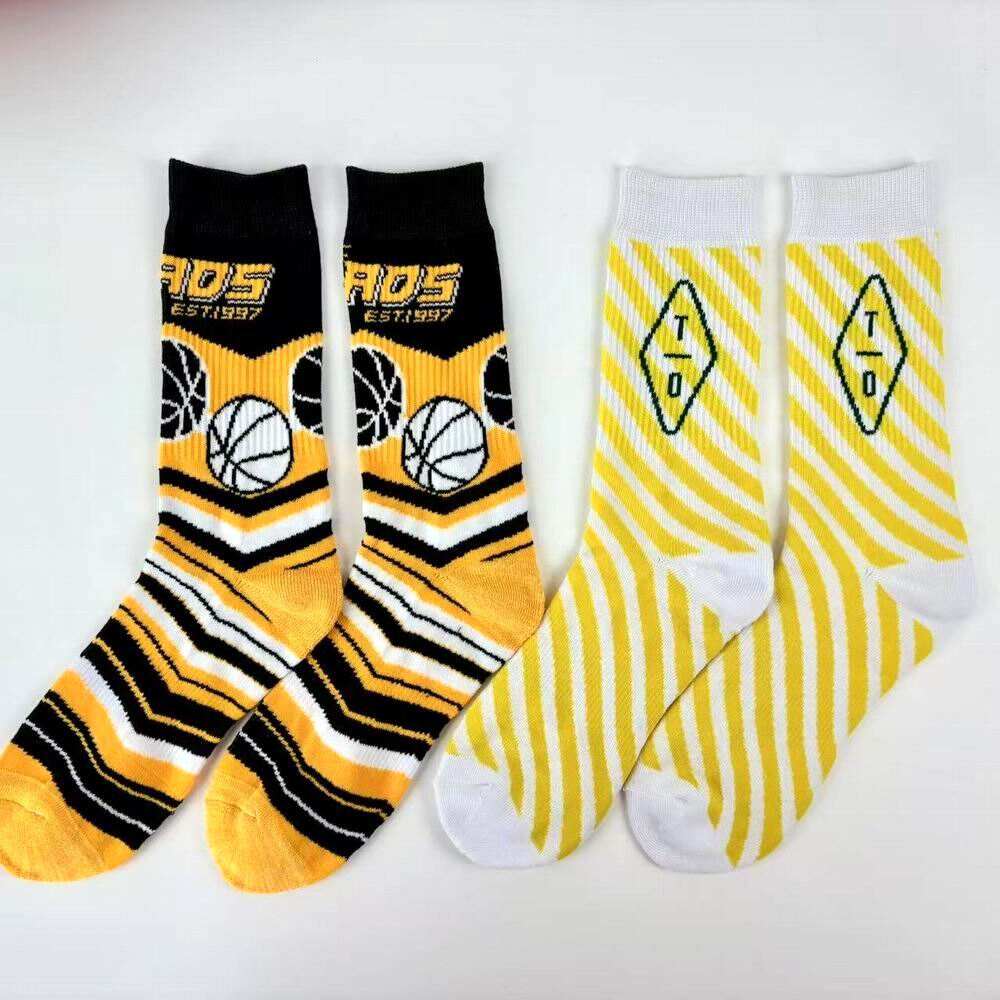 Custom Cotton Athletics Deisgn Unisex Sock for Outdoor Sports
