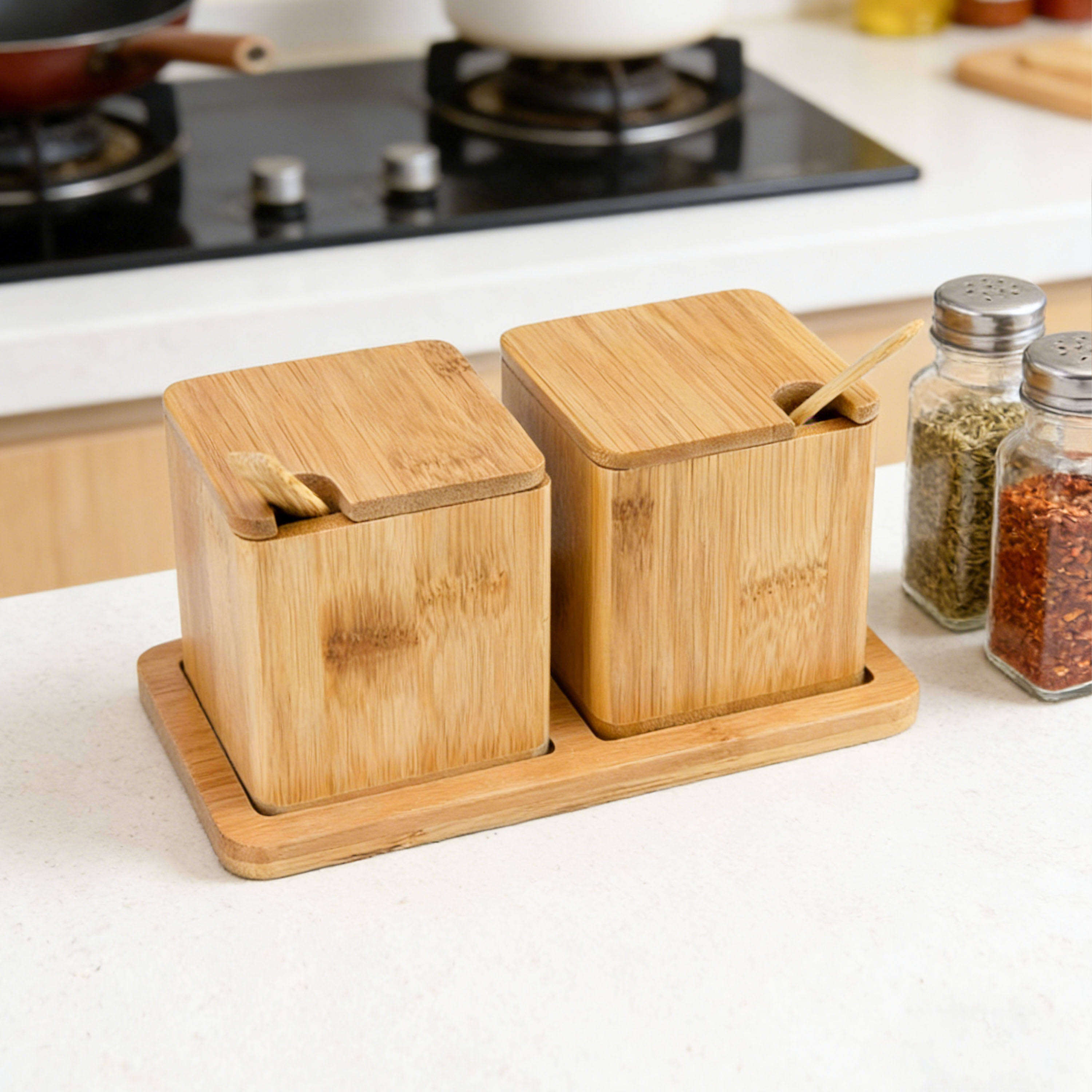 What Common Issues Should You Avoid When Purchasing Storage Containers?