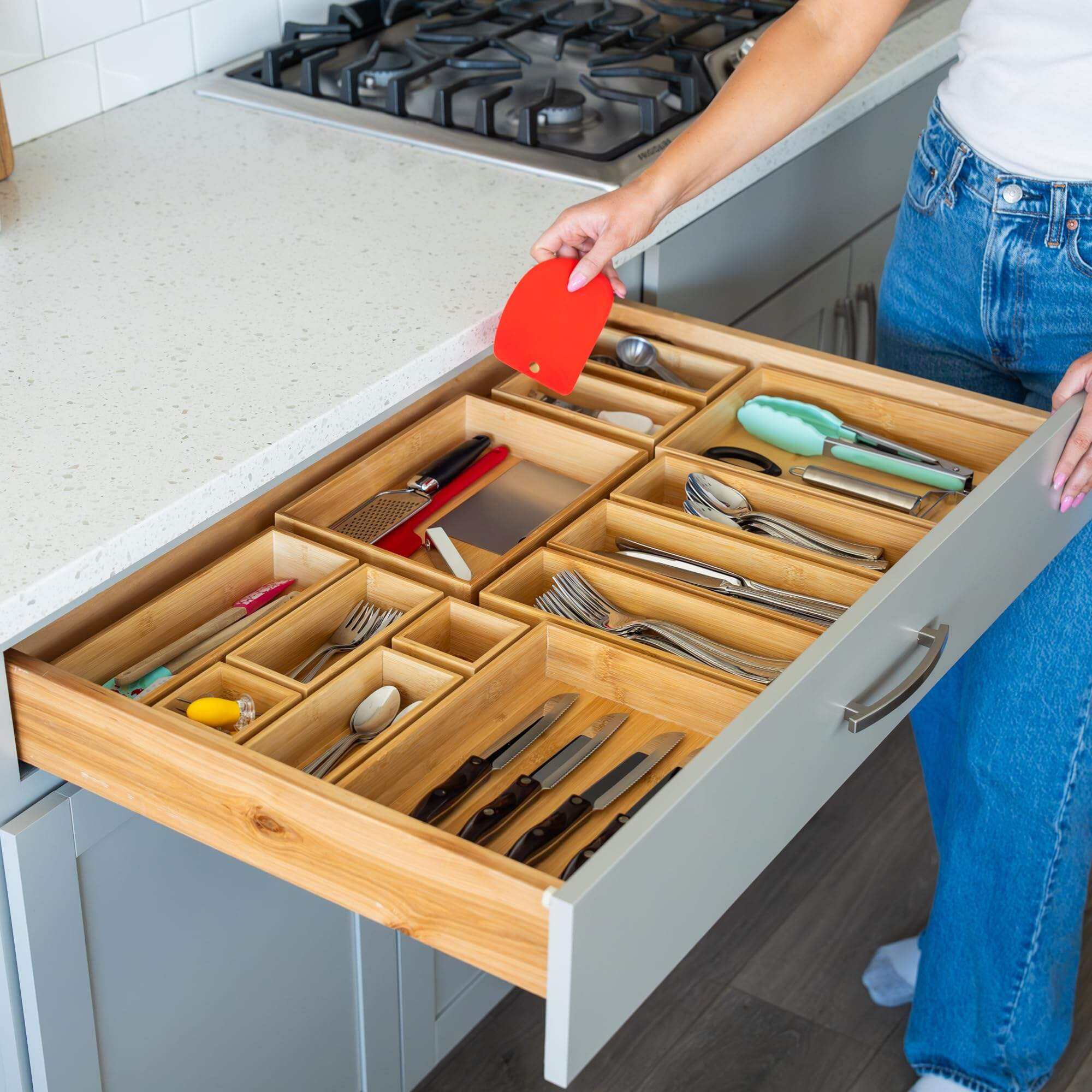 How to Effectively Organize Your Kitchen Drawers with the Right Products