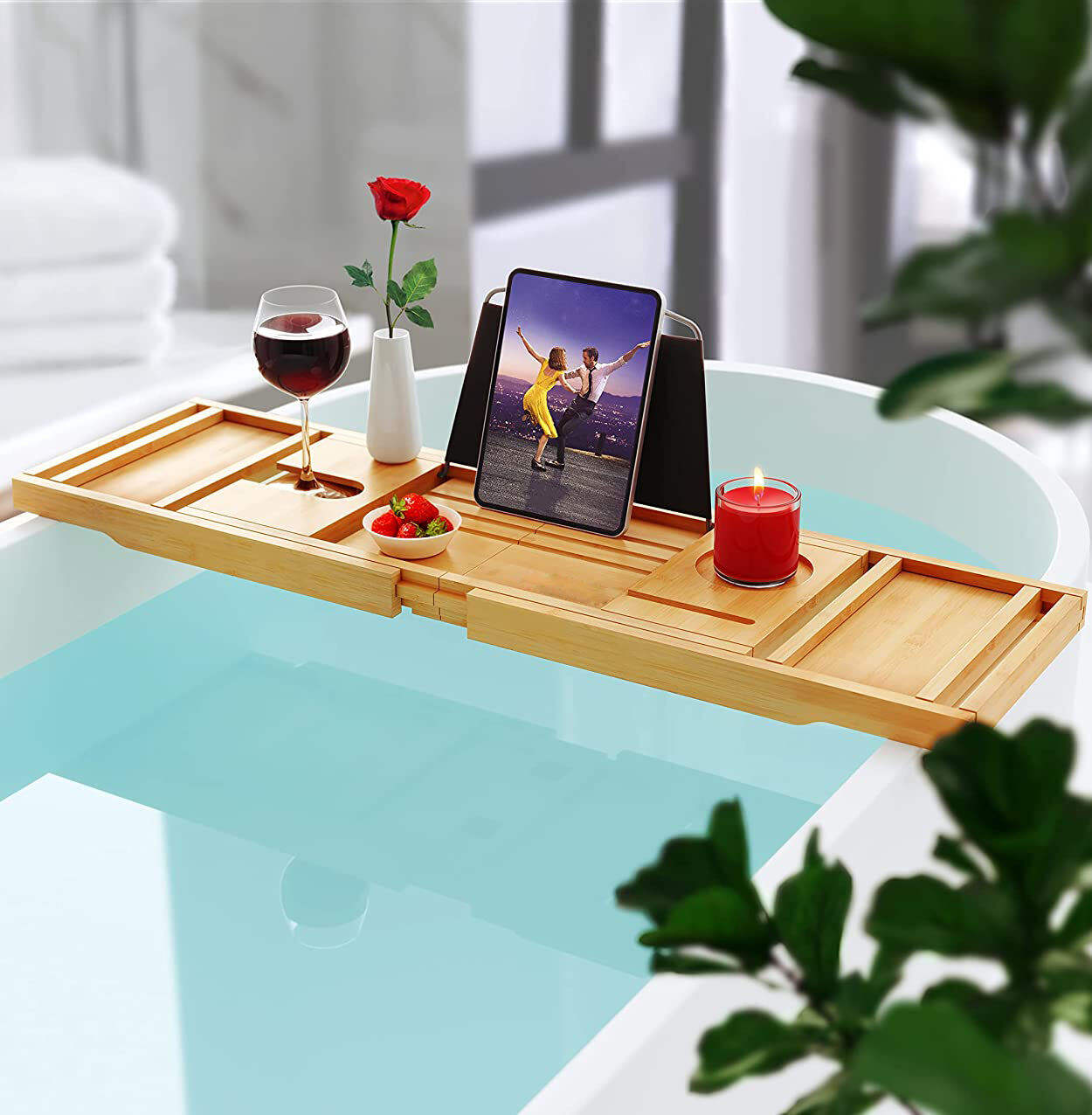 What Are the Benefits of a Bathtub Rack for Relaxation?