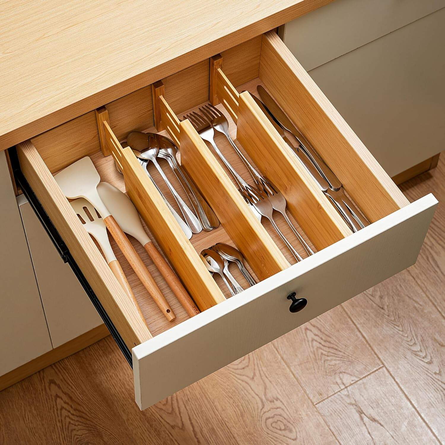 Where to Buy Wholesale Adjustable Drawer Dividers for Retail Success
