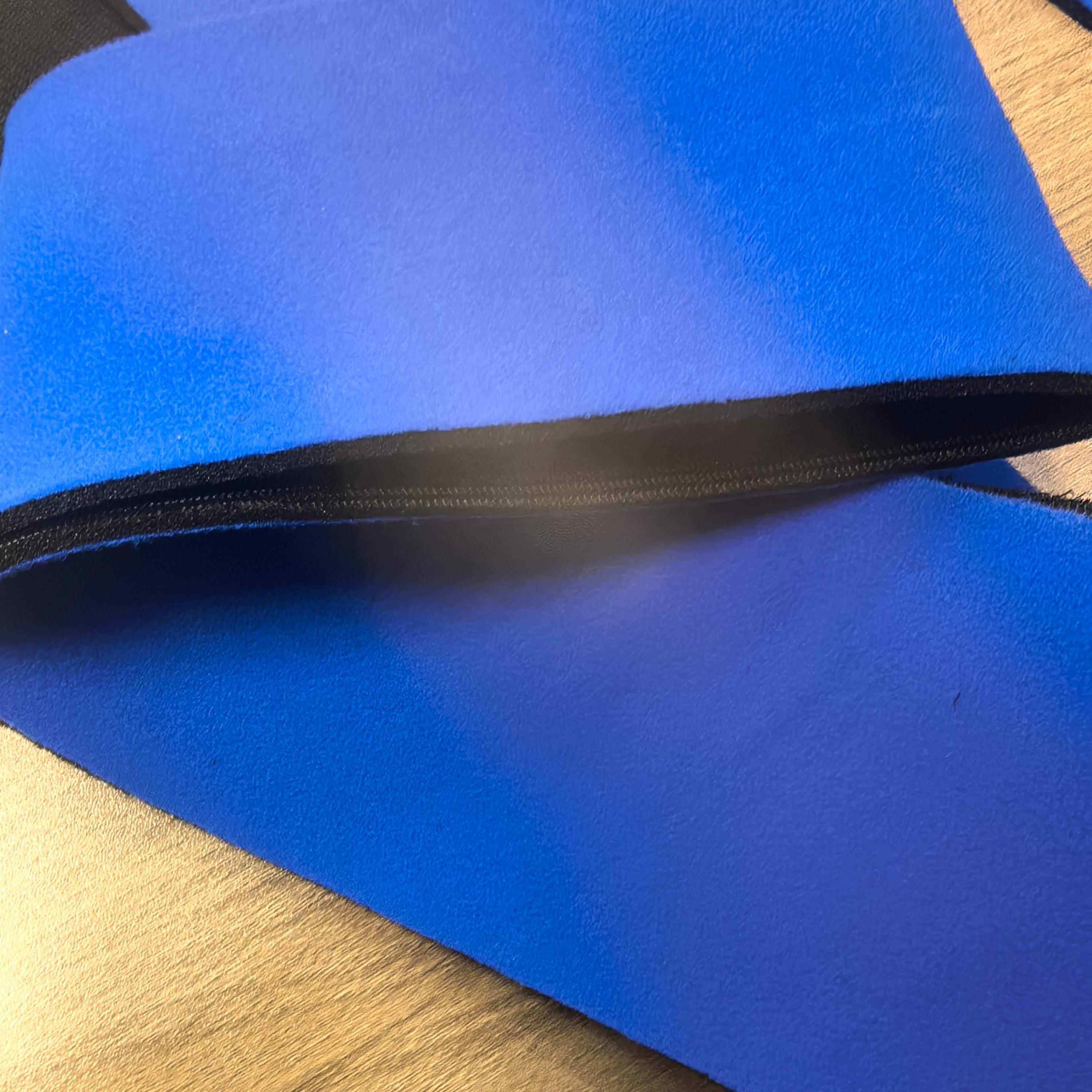 Engineering Darkness - The Zero-Light-Leak Cinema Screen Revolution-3