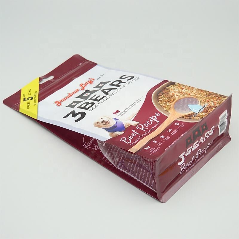 Plok??iadugniai lankstūs plastikiniai u?trauktukais u?daromi mai?eliai gyvūn? pa?arams, gyvūn? maisto pakuotei