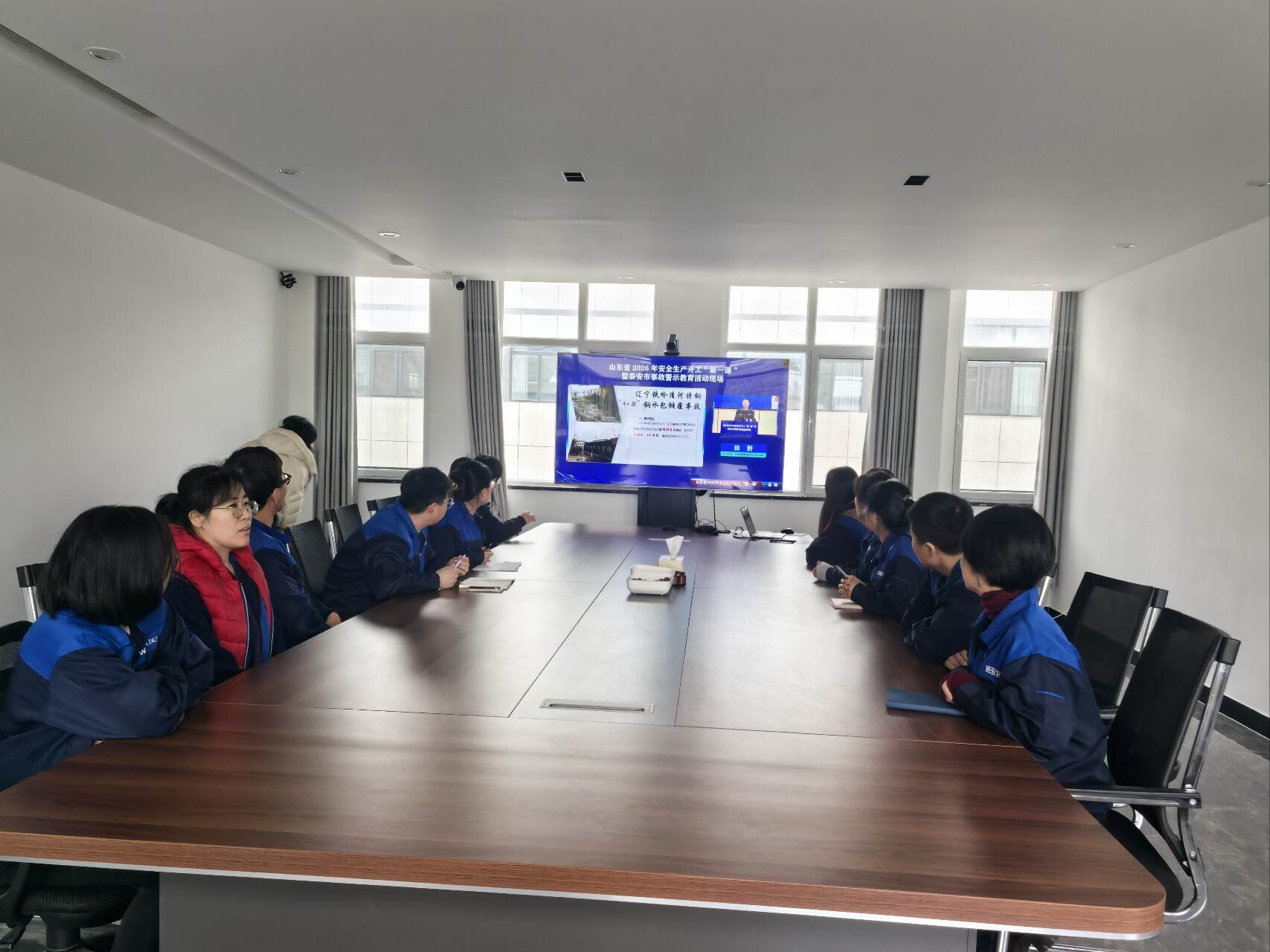 Factory Resumes Work After Spring Festival Holiday: Safety Training First, Orderly Production Restarted