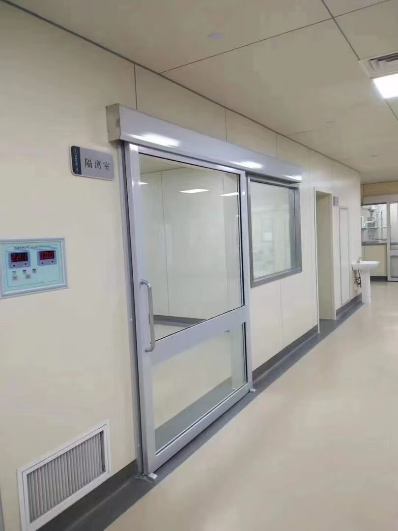 Massimizza il contenimento con il nostro sistema di porte scorrevoli antipolvere