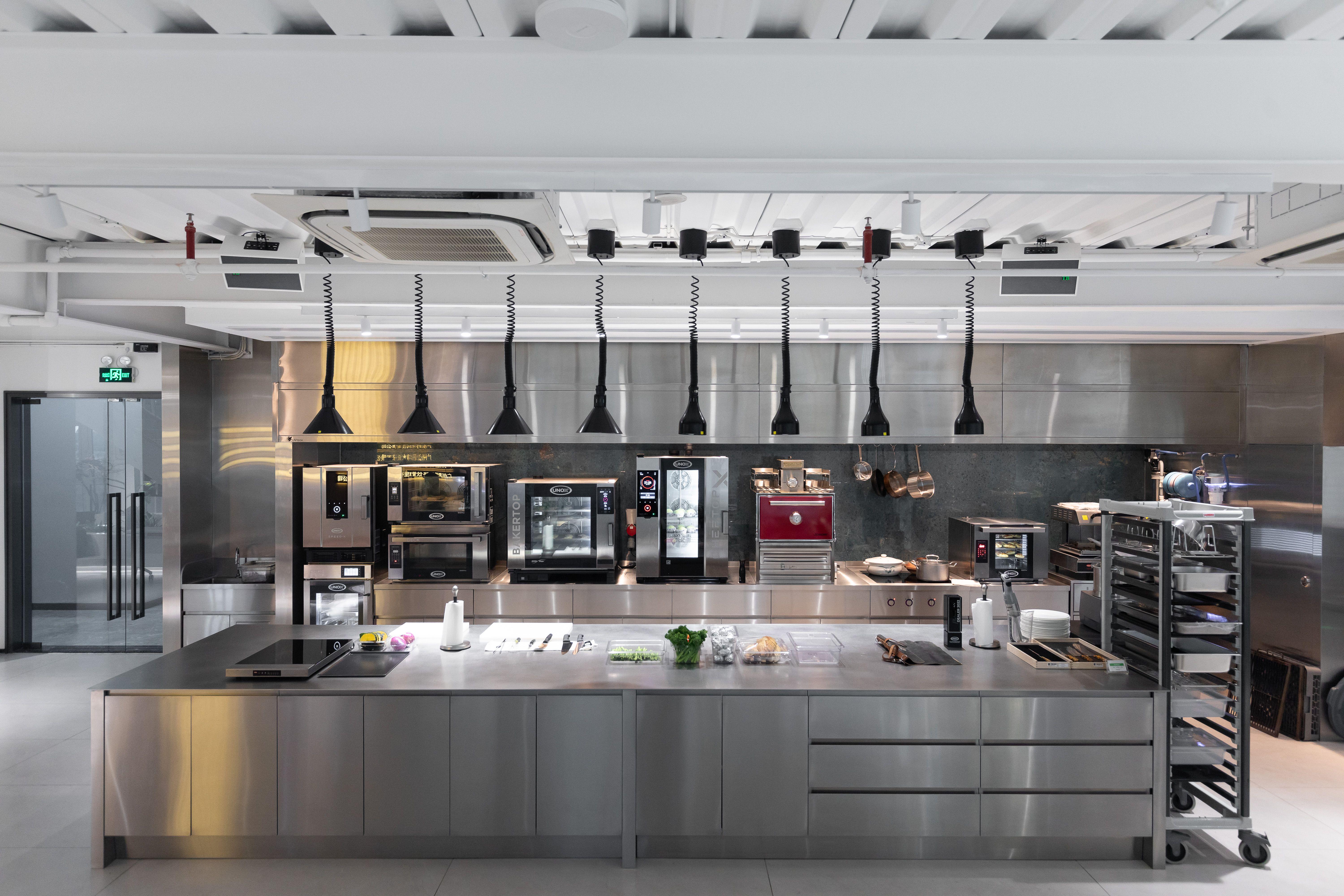 Essential Kitchen Utensils & Gadgets Explained