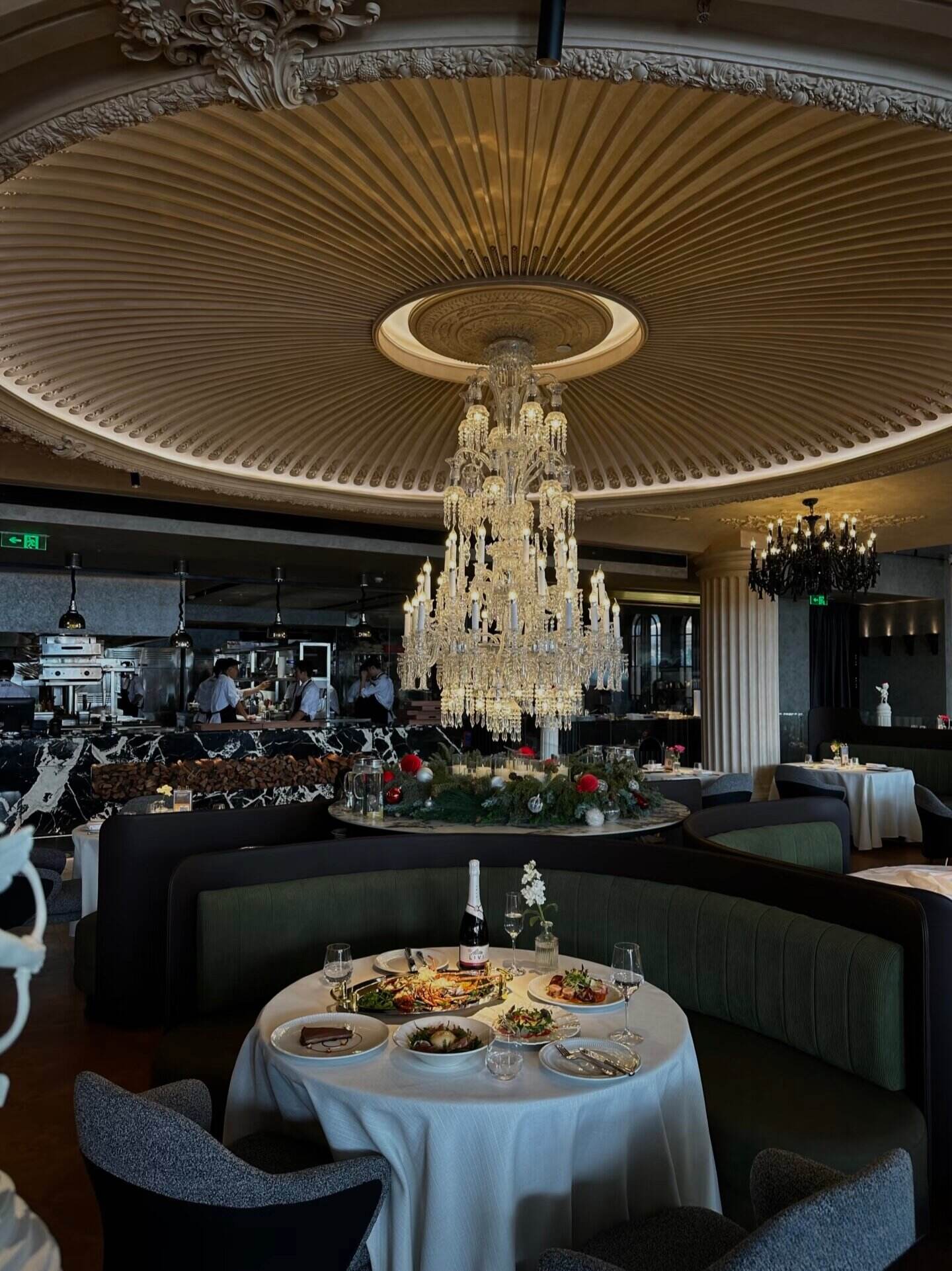 Bridging Michelin Standards with Scenic Elegance - Le Souvent Fine Dining