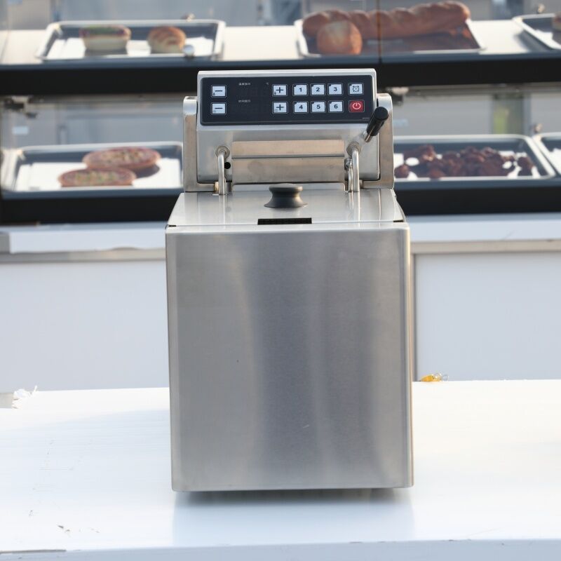 When to Consider Commercial Refrigerator Service