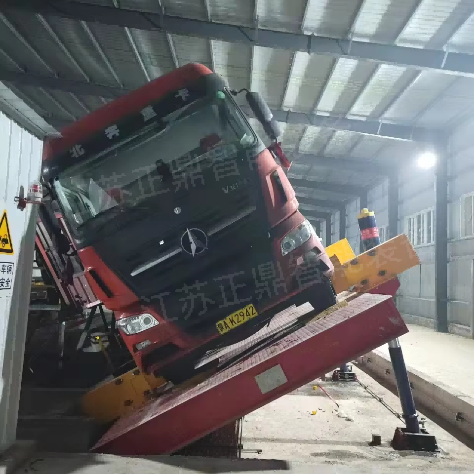 Rollover truck  dumper