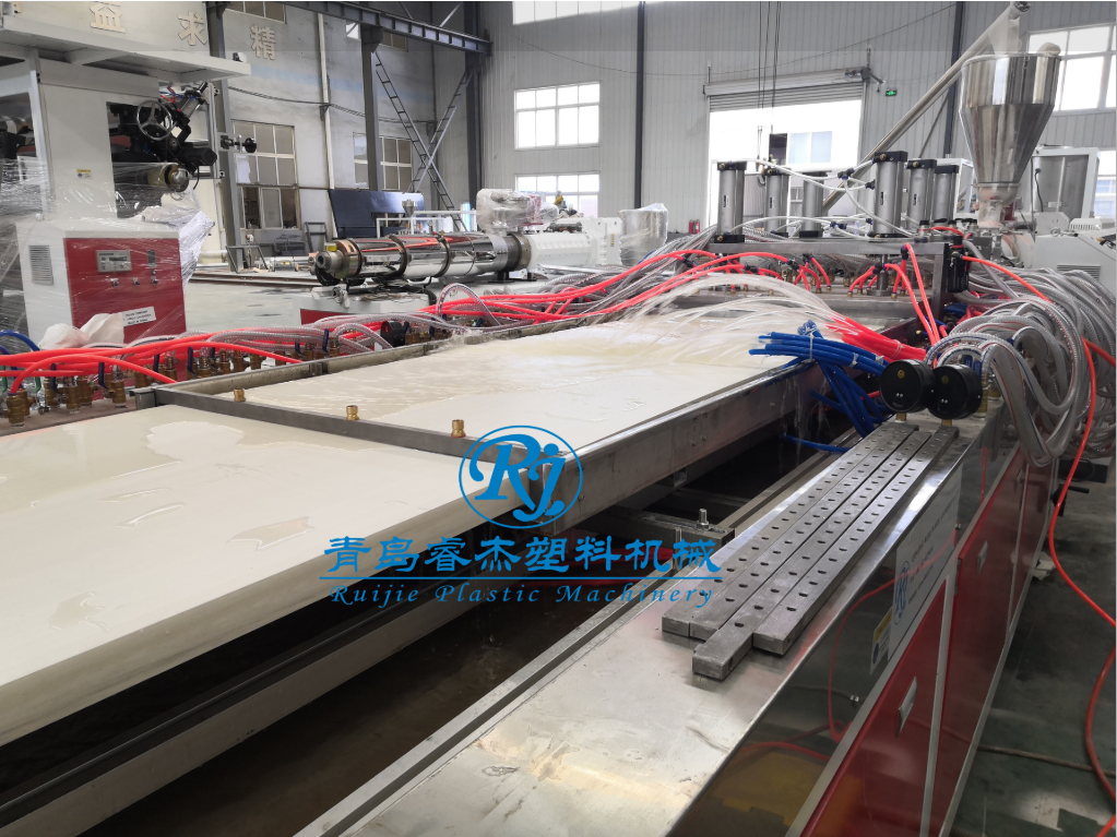 China Advanced WPC Profile Production Line | UPVC Making Machine, UPVC Dual Tube Extrusion Machinery