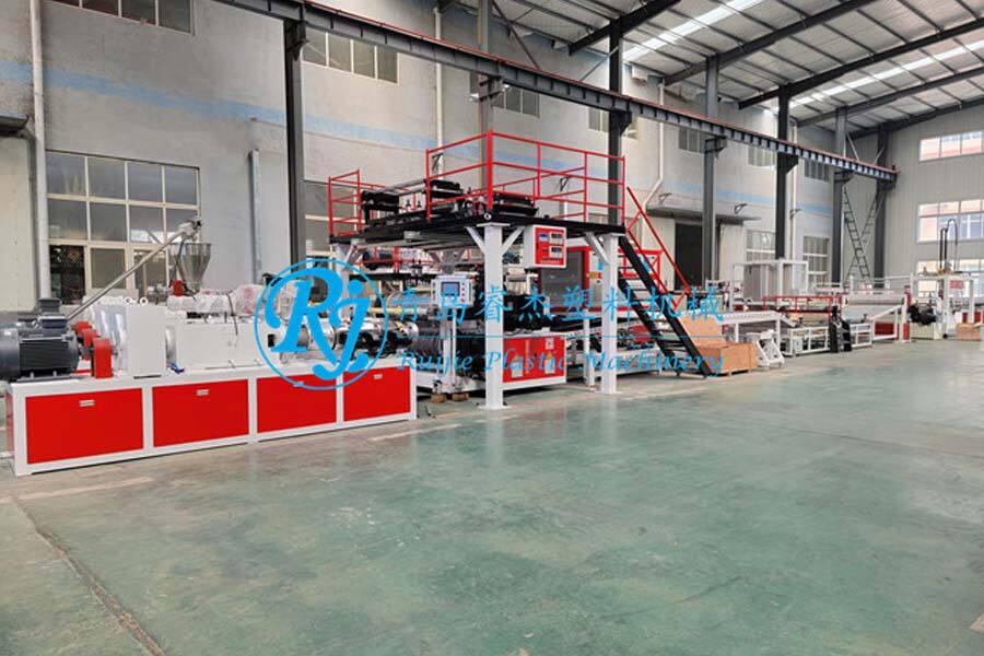 <a class='inkey' style='color:blue' href='https://www.topplasticmachine.com/sjsz-110/220-model-high-yield-lvt-elastic-flooring-production-line' target='_blank'>LVT Floor Production Line</a> (3).jpg