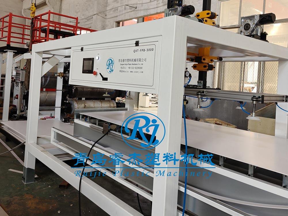 Dlaczego panele ścienne z PCV zastępują tradycyjne płyty gipsowo-kartonowe