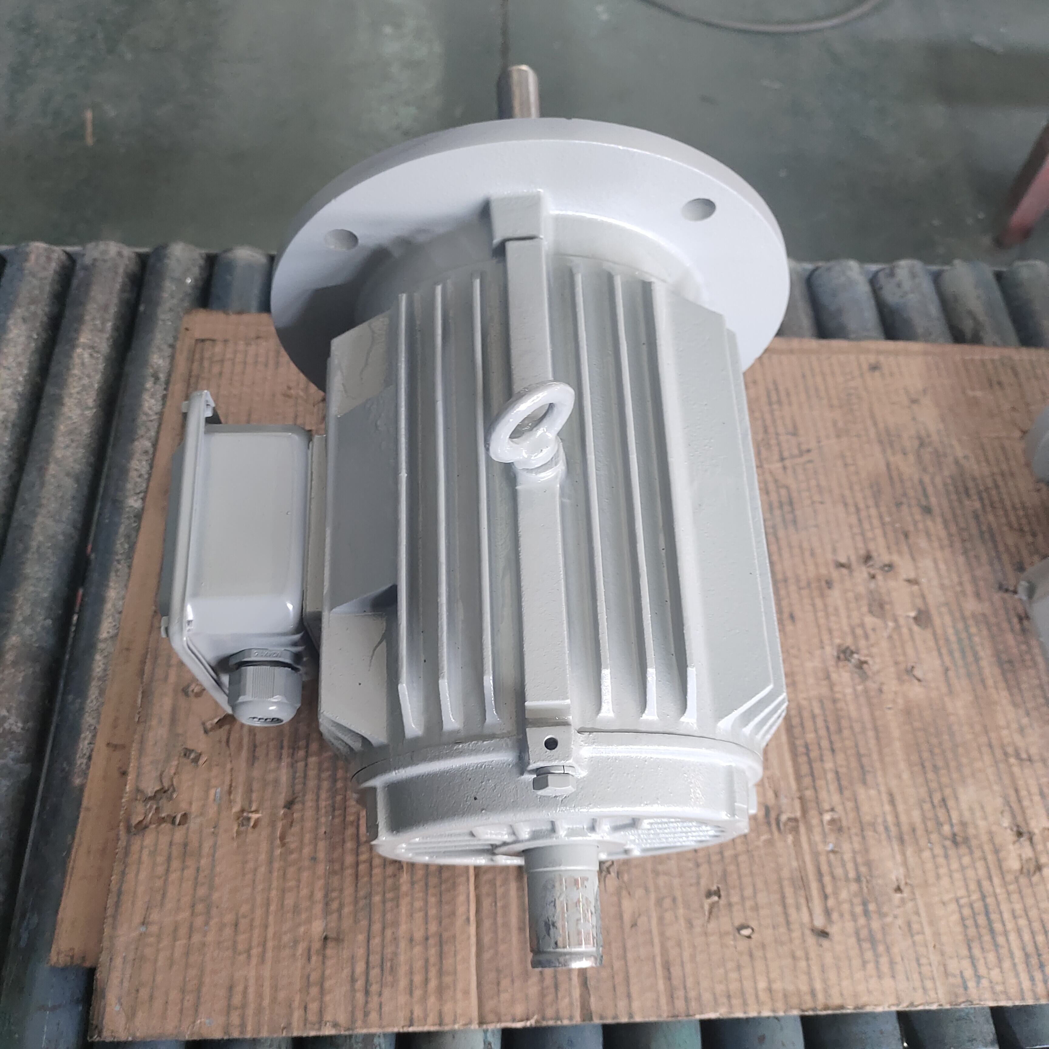 Advanced Suppression System with Smart Agent Selection