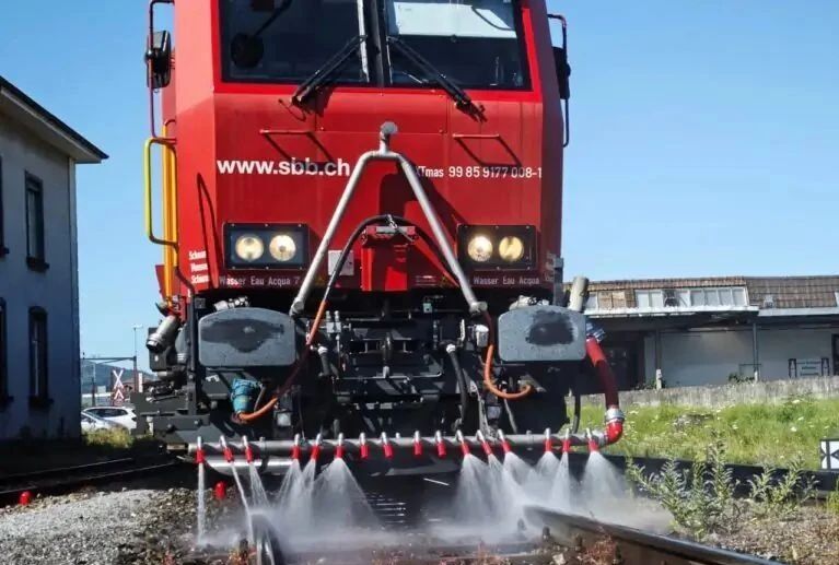 Como Resfriar os Trilhos Ferroviários Durante Ondas de Calor