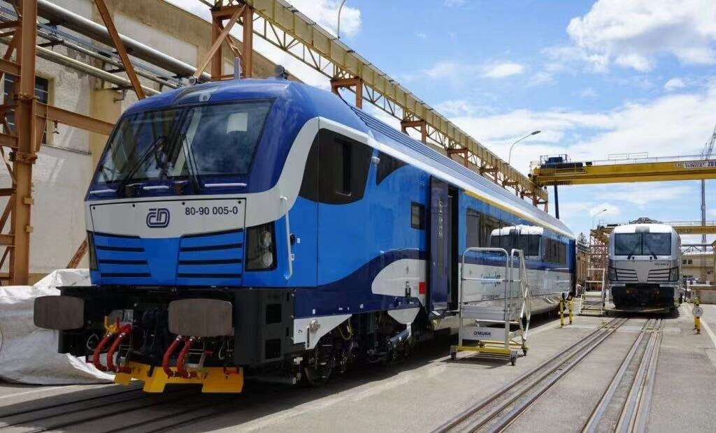 2(eff21ea1bf).jpg