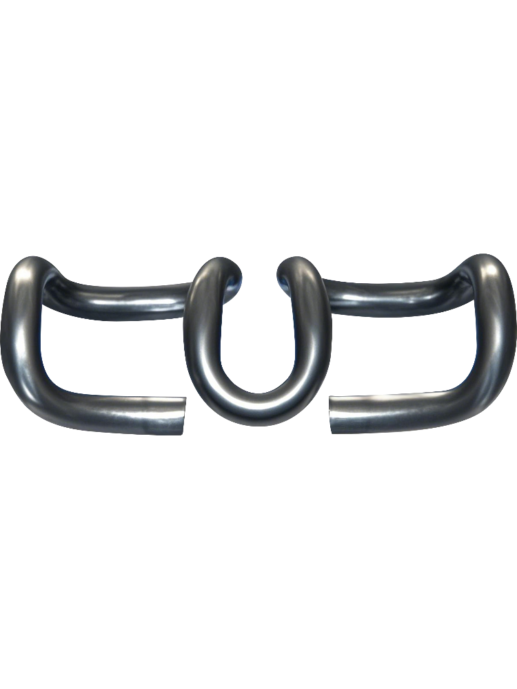 Milyen felszerelési távolságot javasolnak a sínszorítókhoz a vasutakon?