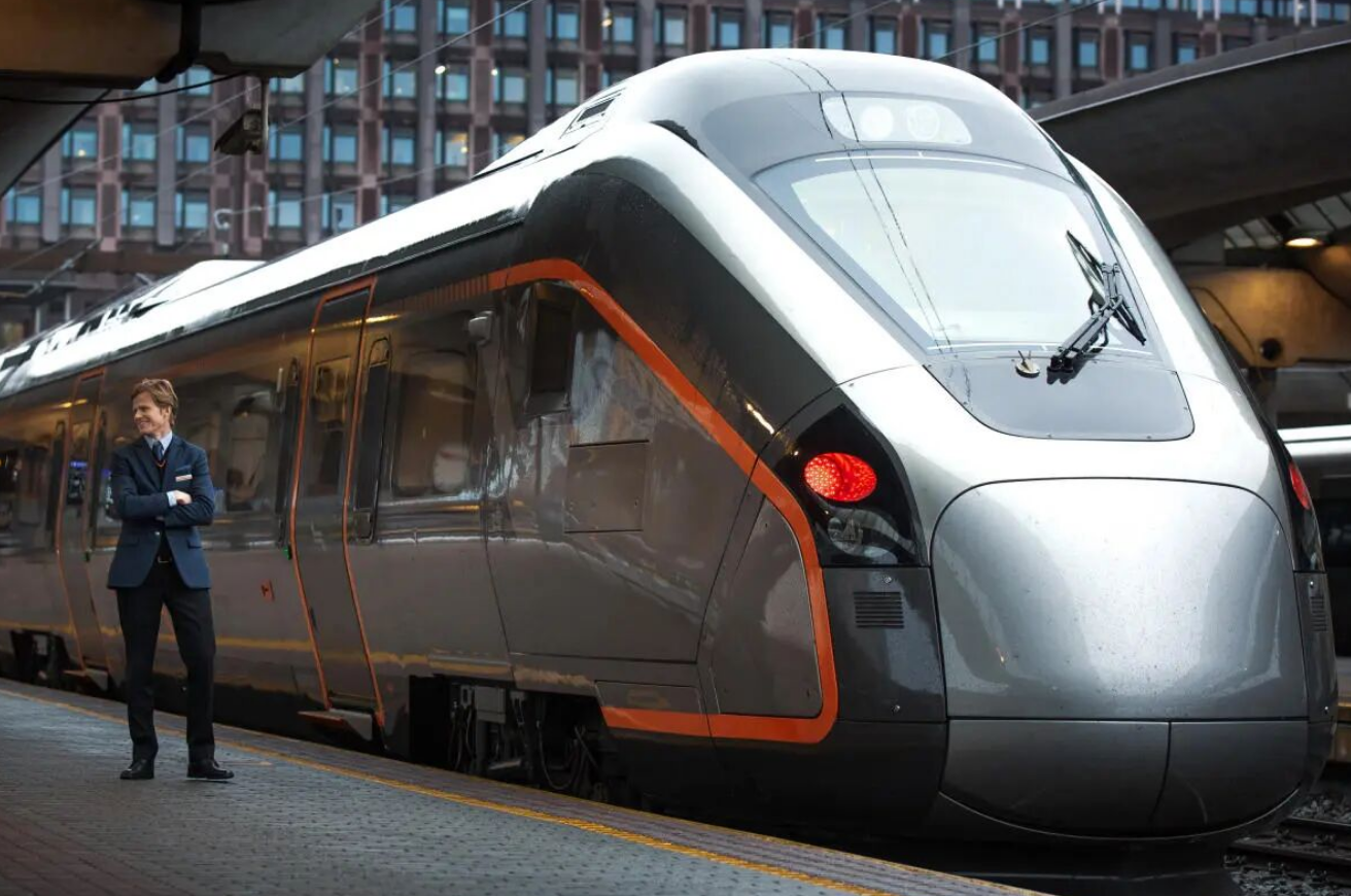 Nórsko: Expresný vlak do letiska s minimalistickým dizajnom