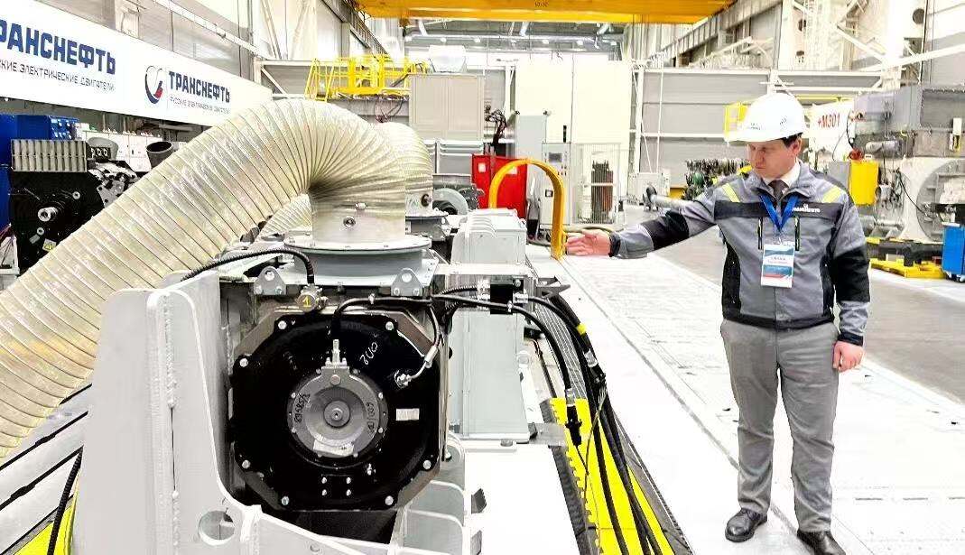 Rusija: Vietinis naujas traukos variklis artėja prie gamybos, palaikydama pirmąjį greitaeigių traukinių projektą