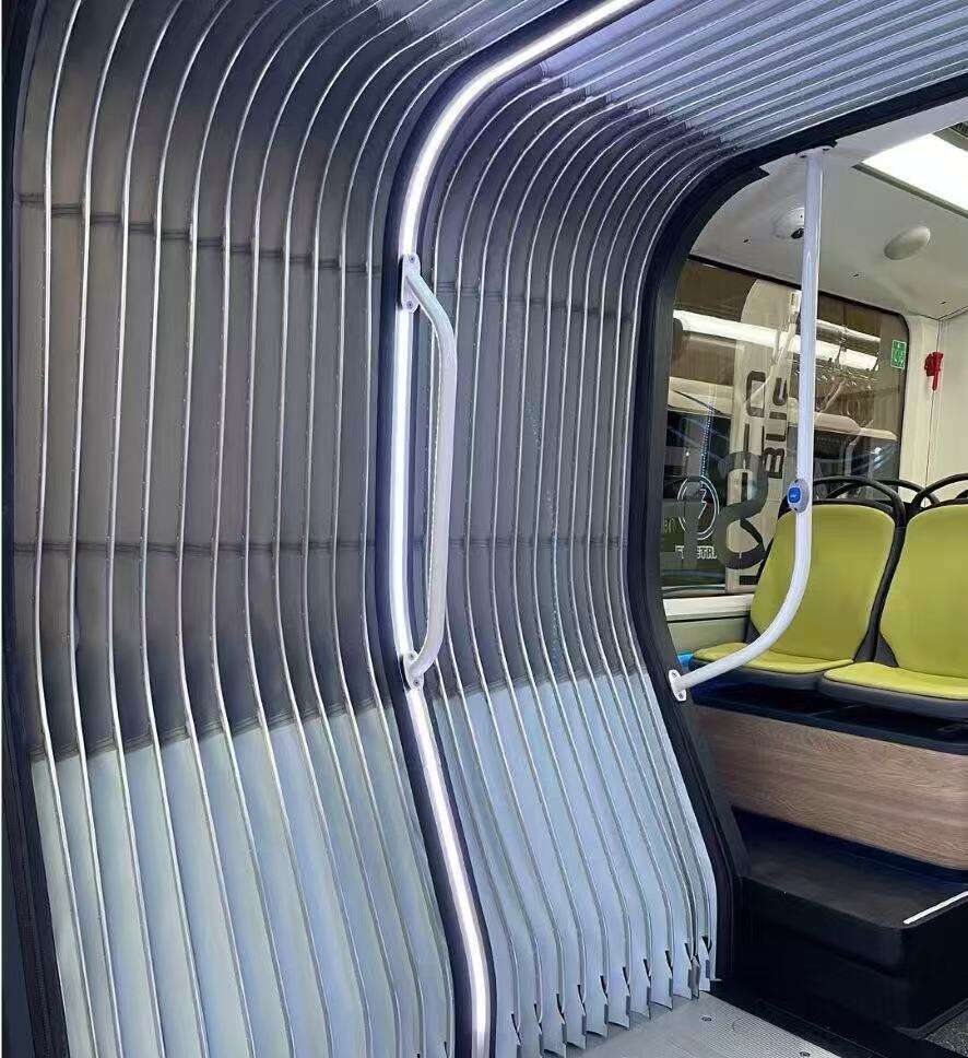 2(4554d346de).jpg