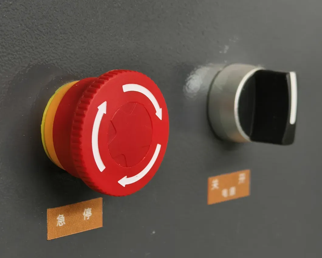 Equipped with infrared sensors and emergency stop devices to ensure safety.jpg