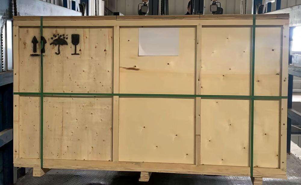 3.Wooden box sealing.jpg